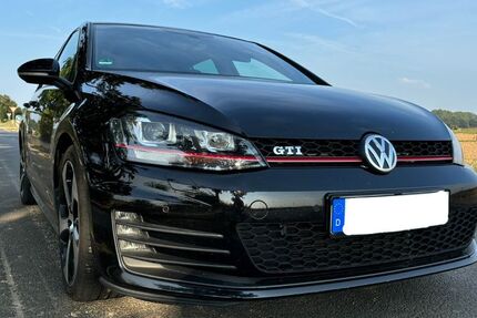 VW Golf 142.000 km 18.210 &euro; Aldenhoven 52457