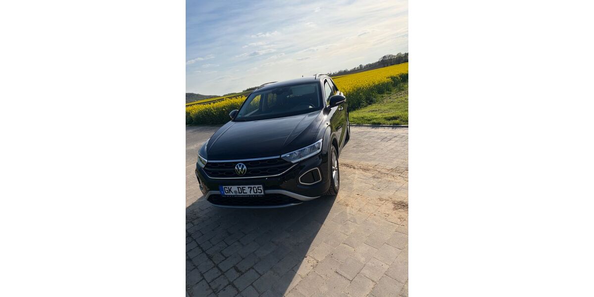 VW T-Roc 77.522 km 18.999 &euro; Übach-Palenberg 52531