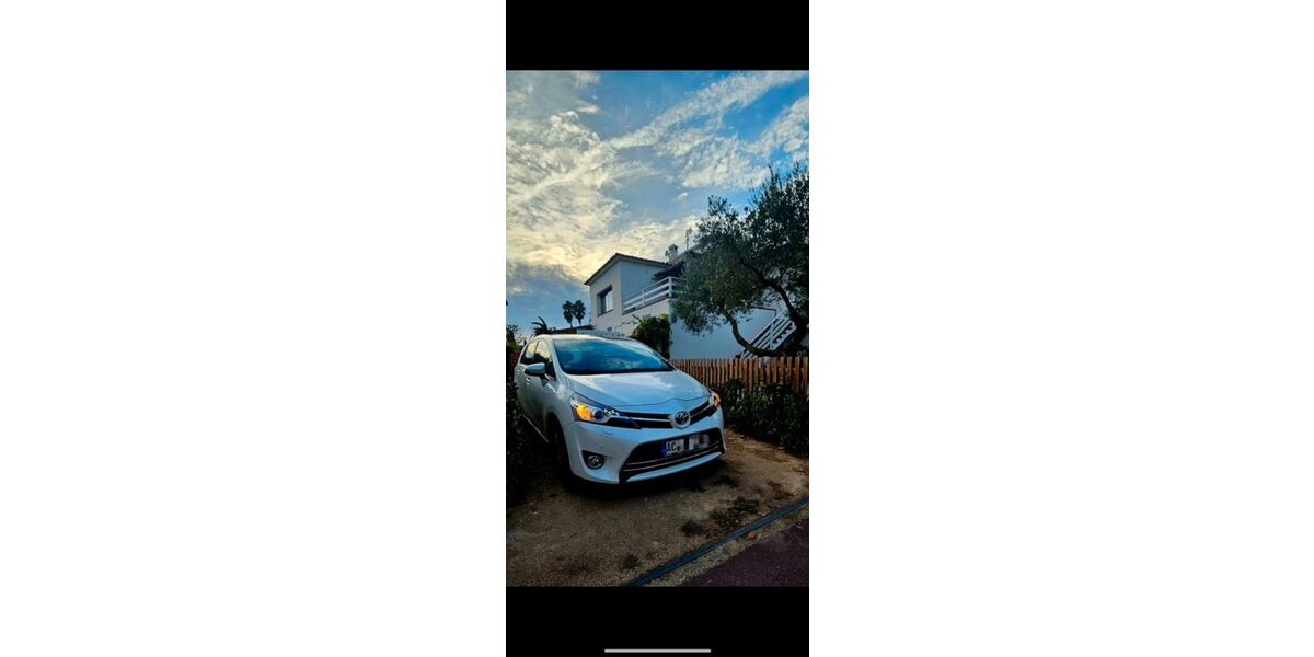 Toyota Verso 149.000 km 9.500 &euro; Aachen 52070