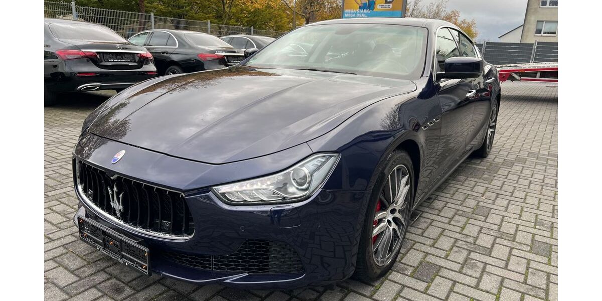 Maserati Ghibli 89.199 km 24.800 &euro; Aachen 52078
