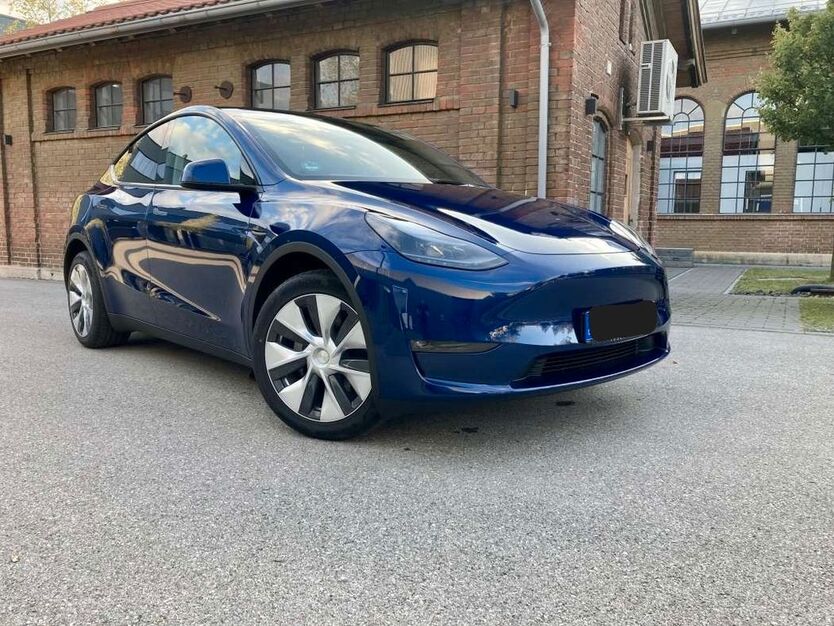 Tesla Model Y 36.800 km 36.450 € Herzogenrath 52134
