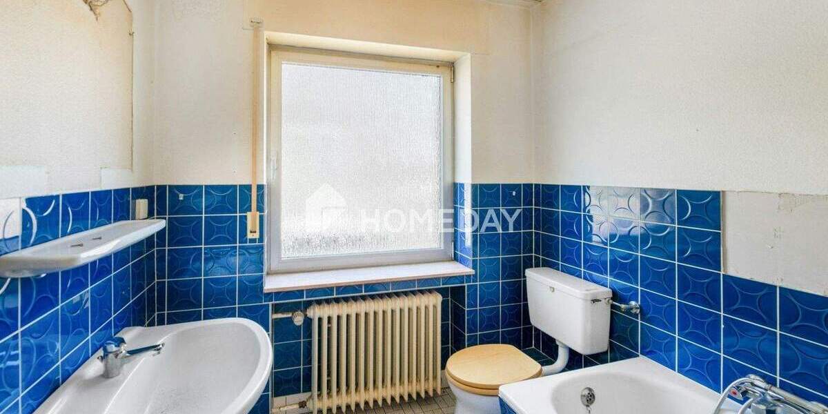 Geräumiges ZFH mit Garten, Balkon, Loggia, Garage und Ausbaupotenzial in ruhiger Lage 7 zimmer