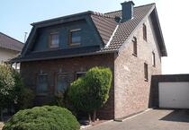 Schönes Freistehendes Einfamilienhaus
