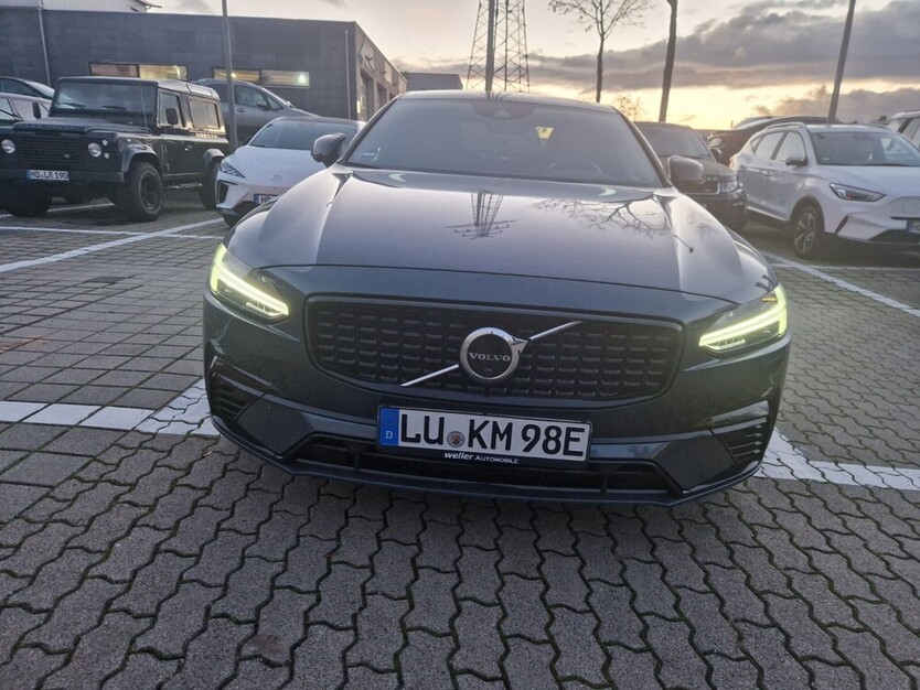 S90