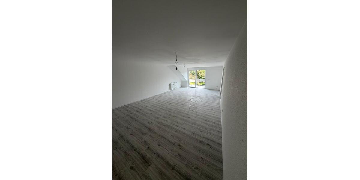 Dachgeschoßwohnung Übach-Palenberg Palenberg - 3 Zimmer, 90 m&sup2;, 900&euro; | Angebot:26278466