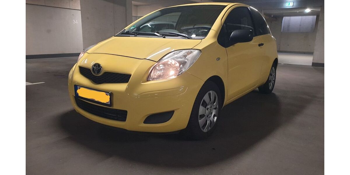 Toyota Yaris 152.000 km 2.655 &euro; Eschweiler 52249