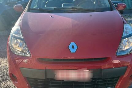 Renault Clio 110.000 km 2.250 &euro; Düren 52351