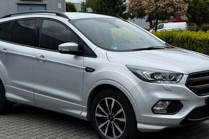 Ford Kuga 136.693 km 14.990 &euro; Alsdorf 52477