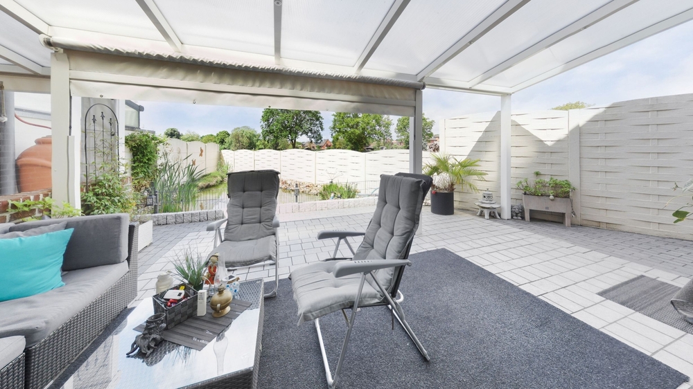 3D: Familienglück in ruhiger Lage - Sehr gepflegtes Einfamilienhaus mit Kamin, Balkon und viel Platz - Reihenendhaus Gangelt | Angebot:26777849