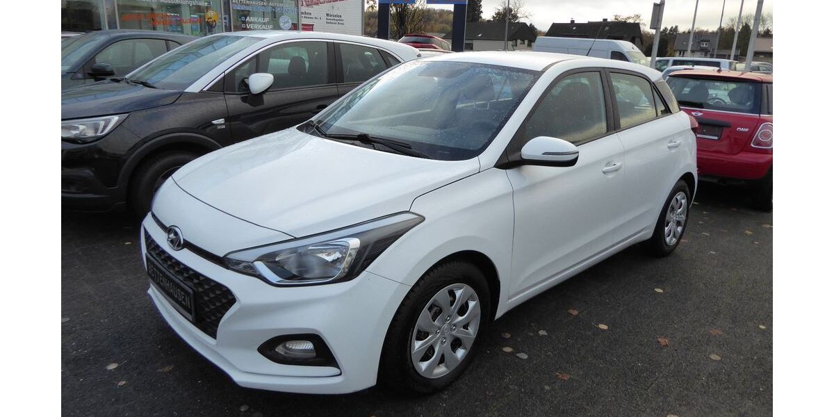 Hyundai i20 87.923 km 9.990 &euro; Herzogenrath 52134