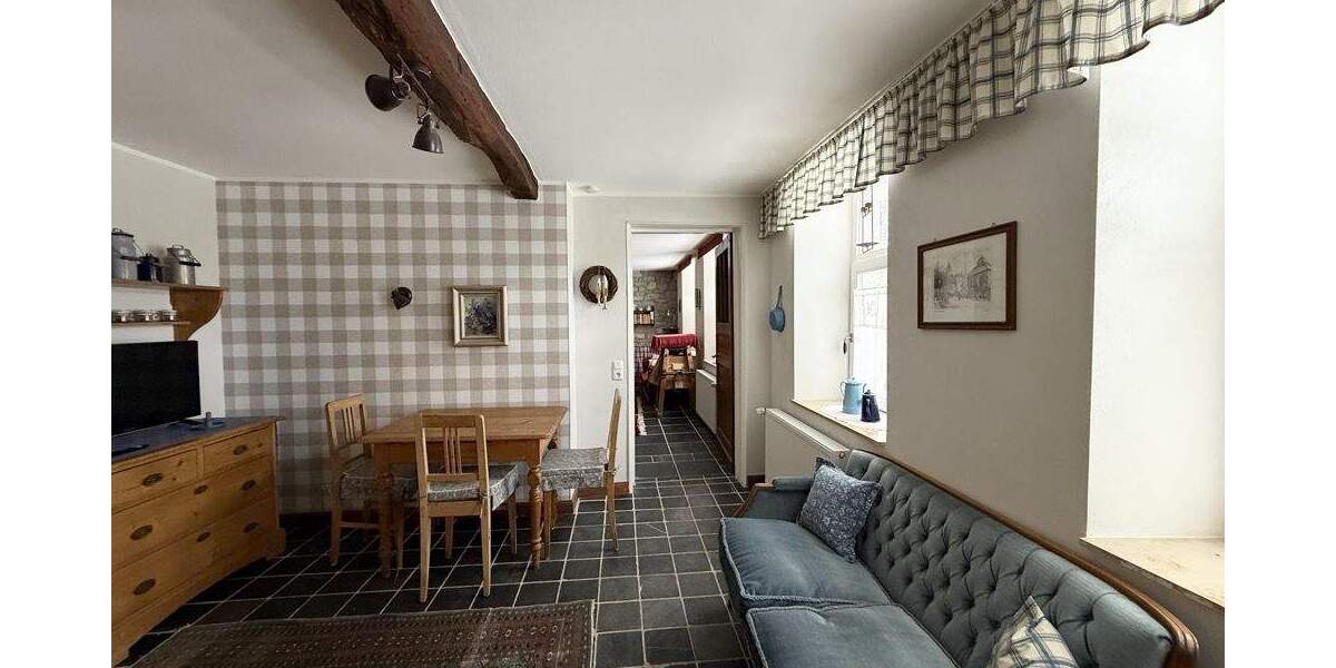 Mehrfamilienhaus, Wohnhaus Aachen / Hahn Hahn - 8 Zimmer, 328 m&sup2;, 890.000&euro; | Angebot:25801606