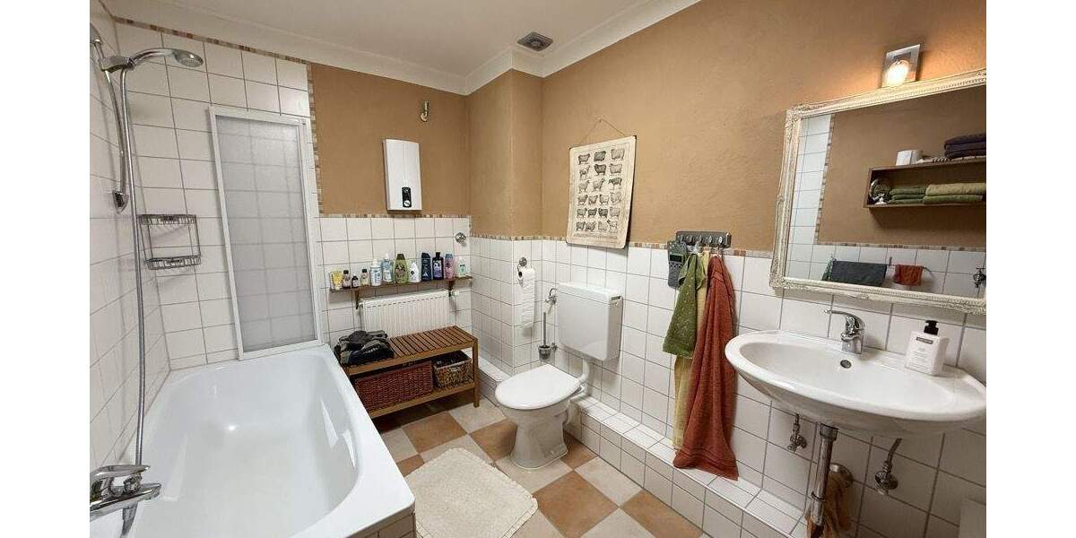 Mehrfamilienhaus, Wohnhaus Aachen / Hahn Hahn - 8 Zimmer, 328 m&sup2;, 890.000&euro; | Angebot:24596539