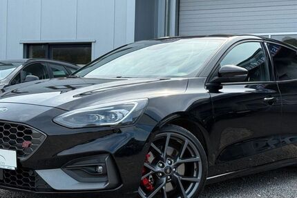 Ford Focus 98.350 km 20.980 € Simmerath 52152