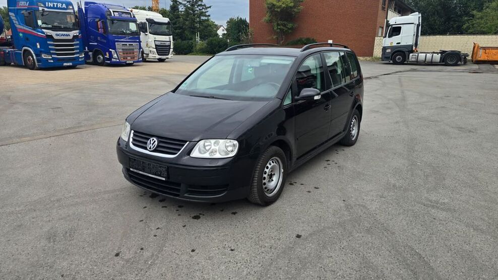 VW Touran 276.448 km 1.300 € Niederzier 52382