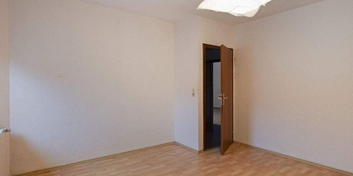 Mehrfamilienhaus, Wohnhaus Geilenkirchen - 6 Zimmer, 140 m&sup2;, 369.000&euro; | Angebot:25707174