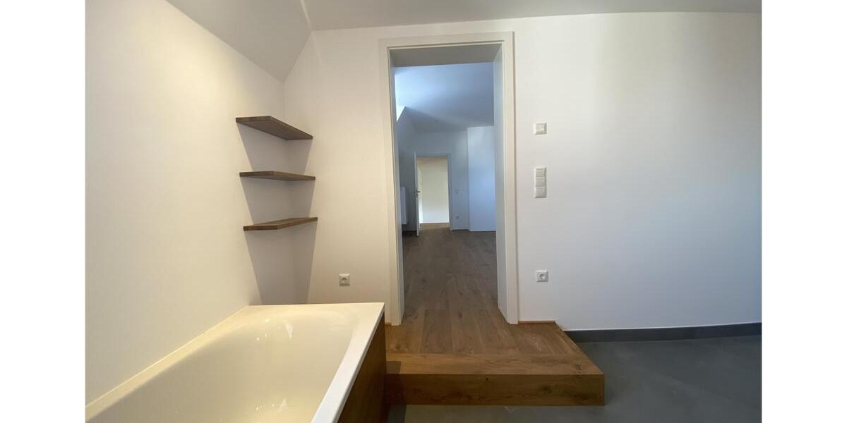 Einfamilienhaus Aachen Aachen-Mitte - 6 Zimmer, 220 m&sup2;, 2.450&euro; | Angebot:25975648