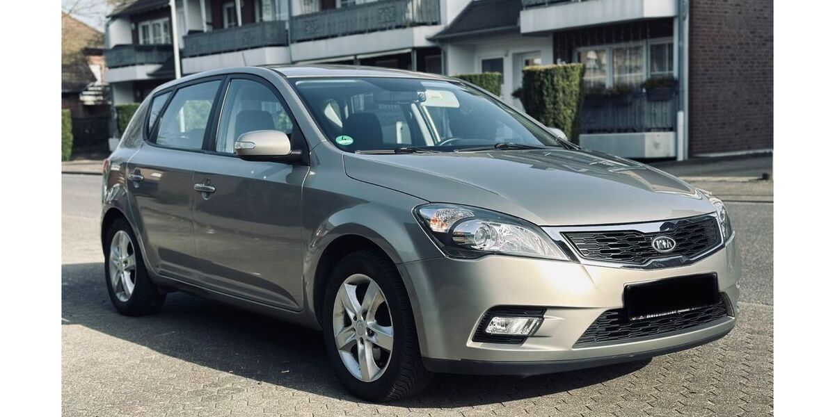 Kia ceed / Ceed 94.900 km 6.900 &euro; Aldenhoven 52457