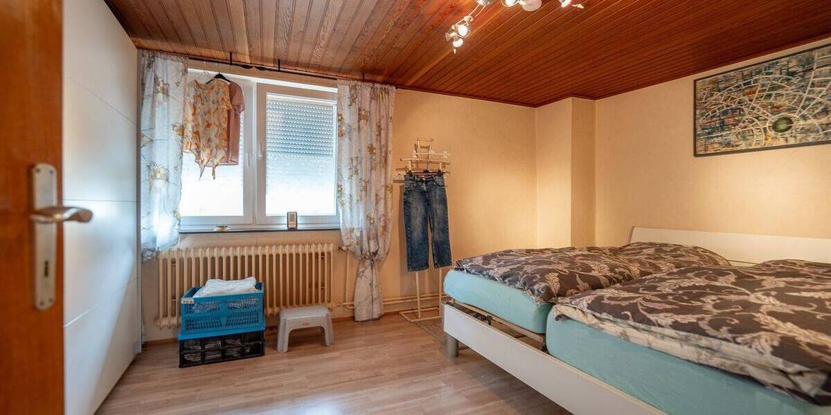 Mehrfamilienhaus, Wohnhaus Würselen Broichweiden - 6 Zimmer, 179 m&sup2;, 315.000&euro; | Angebot:25742119