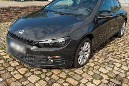VW Scirocco 78.500 km 7.950 &euro; Stolberg 52223
