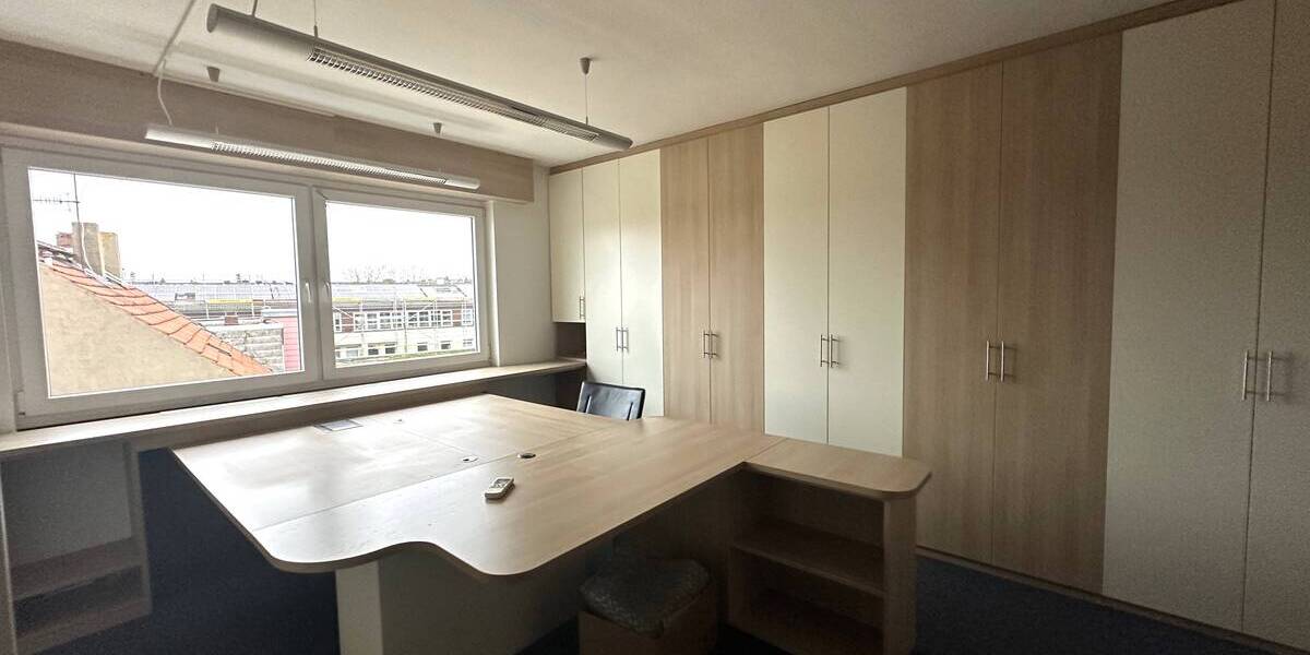 Gewerbeobjekt Düren - 3 Zimmer, 88 m&sup2;, 199.000&euro; | Angebot:25692115