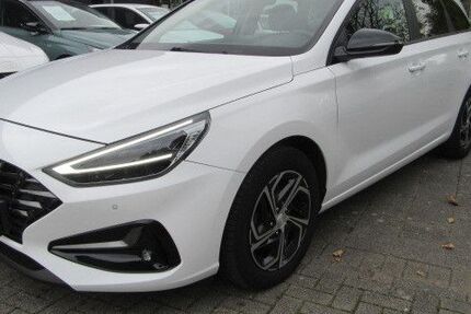 Hyundai i30 58.300 km 18.490 € Heinsberg 52525
