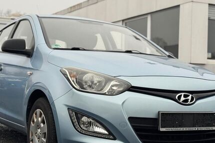 Hyundai i20 104.589 km 2.450 &euro; Düren 52349
