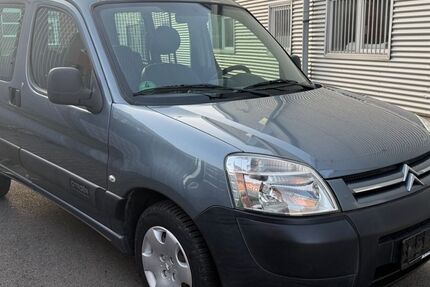Citroen Berlingo 161.000 km 2.999 &euro; Düren 52349