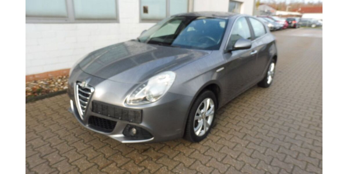 Alfa Romeo Giulietta 151.000 km 3.990 &euro; Eschweiler 52249