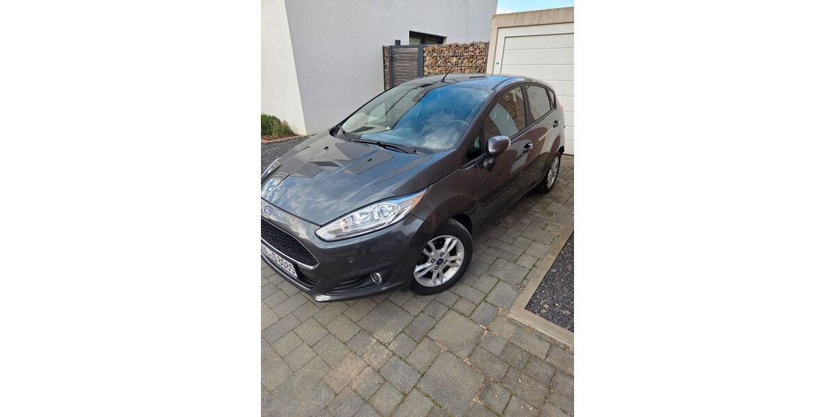 Ford Fiesta 111.000 km 5.999 &euro; JÜLICH 52428