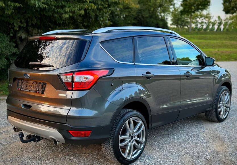 Ford Kuga 70.290 km 16.000 € Düren 52351