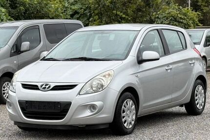 Hyundai i20 97.755 km 1.899 € Düren 52351