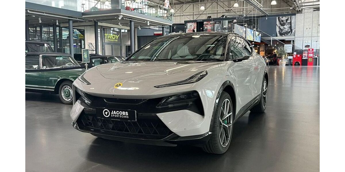 Lotus Eletre 9.990 km 97.980 € Eschweiler 52249