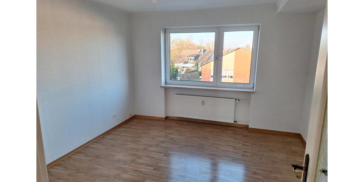Etagenwohnung Geilenkirchen - 3 Zimmer, 82 m&sup2;, 1.000&euro; | Angebot:25363531