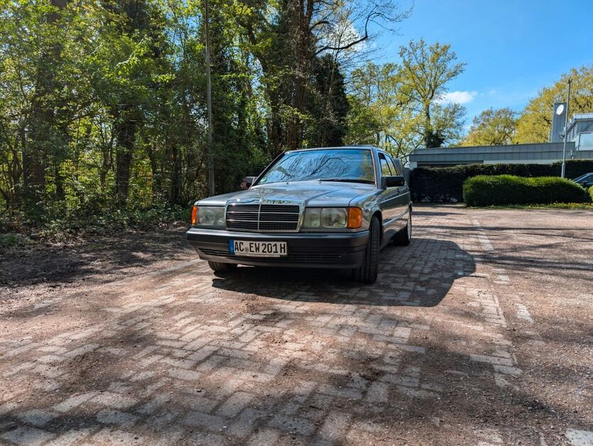 Mercedes-Benz 190 89.100 km 17.900 € Alsdorf 52477