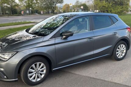 Seat Ibiza 72.543 km 11.990 &euro; Aachen 52066