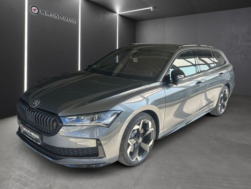 Skoda Superb 5.555 km 53.990 € Düren 52353