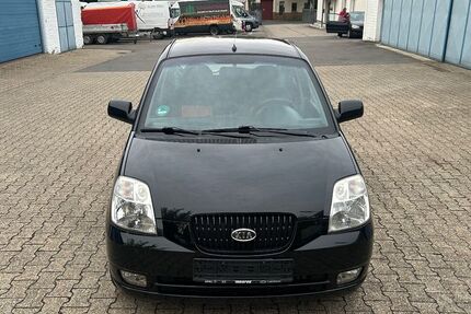 Kia Picanto 110.000 km 1.999 € Aachen 52068