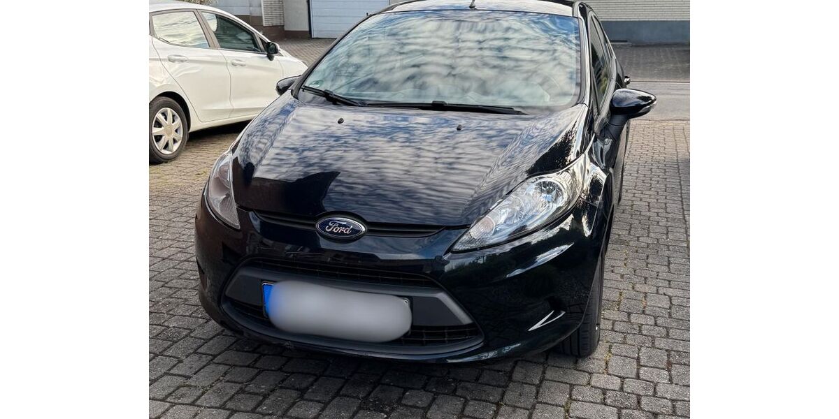 Ford Fiesta 155.200 km 2.800 &euro; Monschau 52156