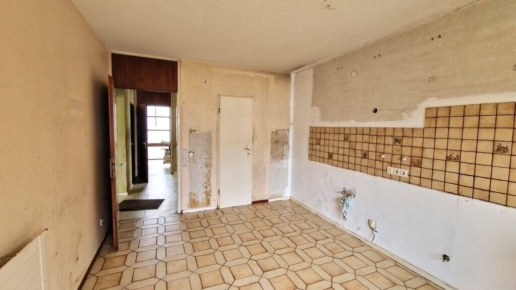 Etagenwohnung Würselen Broichweiden - 5 Zimmer, 144 m&sup2;, 235.000&euro; | Angebot:26557092