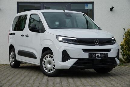 Opel Combo 2.878 km 24.470 € Düren 52353