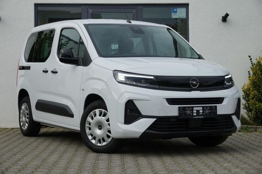 Opel Combo 2.878 km 24.470 € Düren 52353