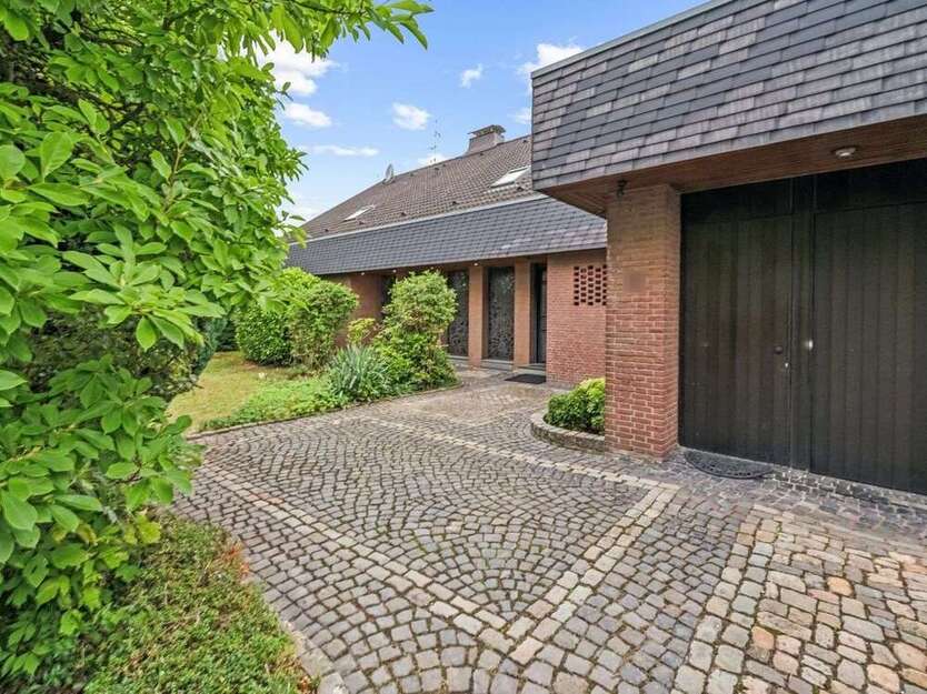 Haus zum Kaufen in Aldenhoven 625.000 € 211.15 m²