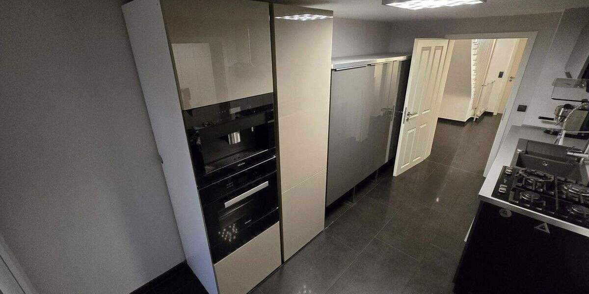 Doppelhaushälfte Aachen Aachen-Mitte - 1 Zimmer, 217 m&sup2;, 1.249.000&euro; | Angebot:25820149