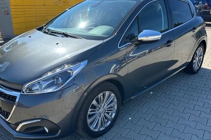 Peugeot 208 117.291 km 5.999 € Stolberg 52222