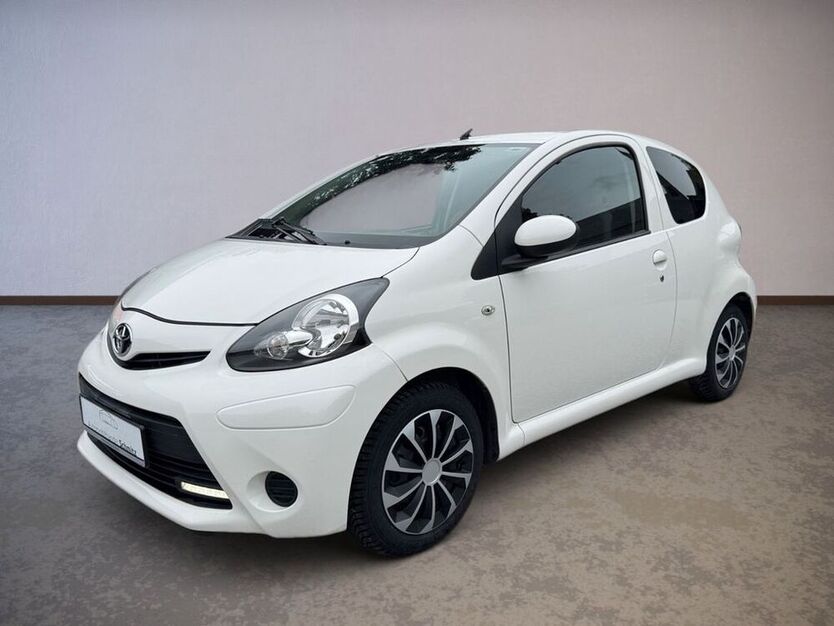 Aygo (X)