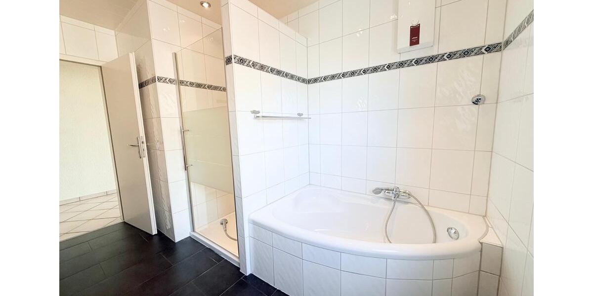 Dachgeschoßwohnung Herzogenrath - 2 Zimmer, 69 m&sup2;, 750&euro; | Angebot:25803657