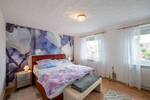 Freistehendes Zuhause mit Charme und grünem Rückzugsort