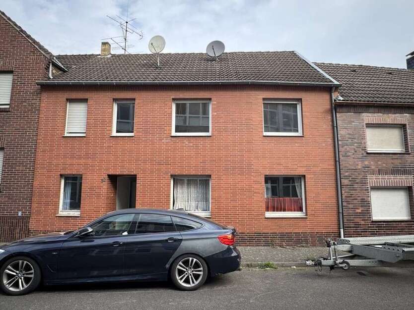 Haus zum Kaufen in Hückelhoven 139.000 € 173.14 m²