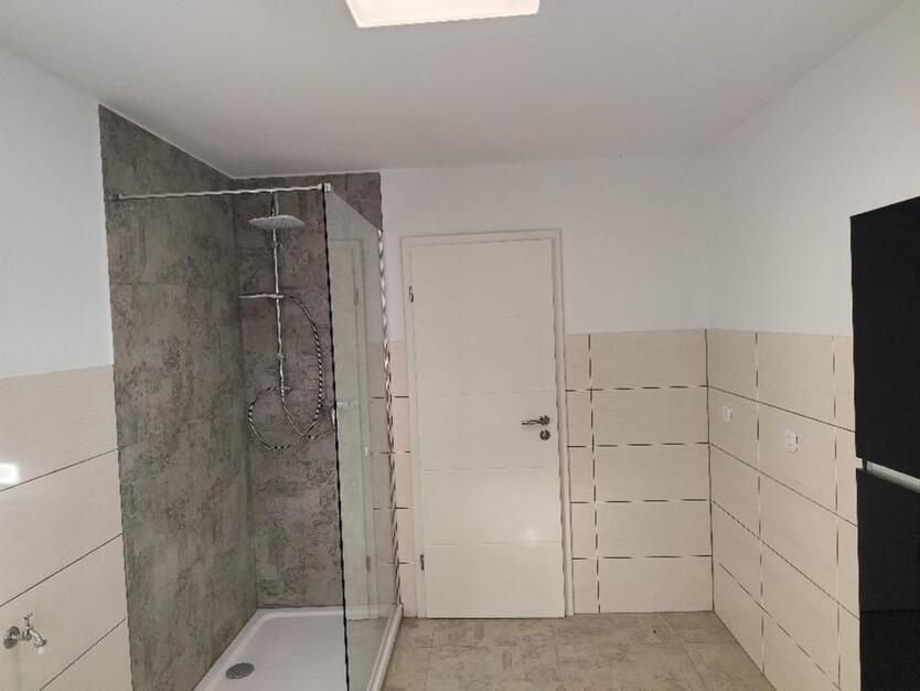 Wohnhaus von Privat mit Büro Praxis in Düren - Lendersdorf