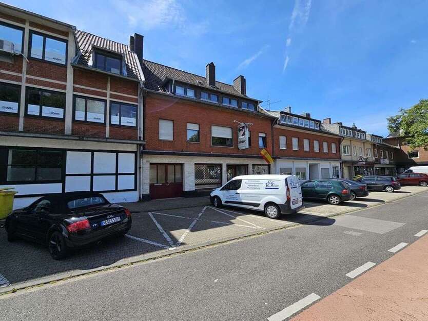 Haus zum Kaufen in Herzogenrath 369.000 € 210 m²
